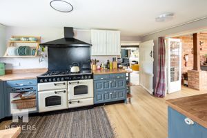 Photo 34- click for photo gallery